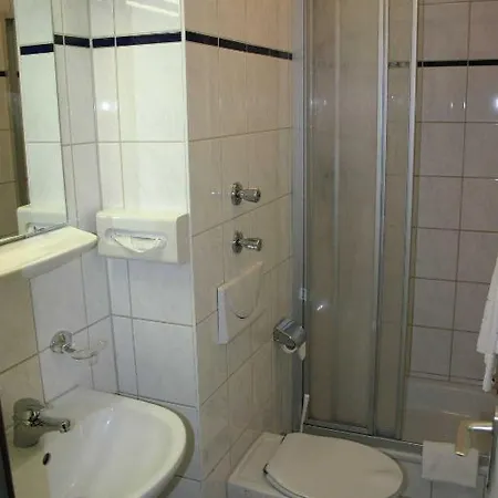 アッコロ ホテル